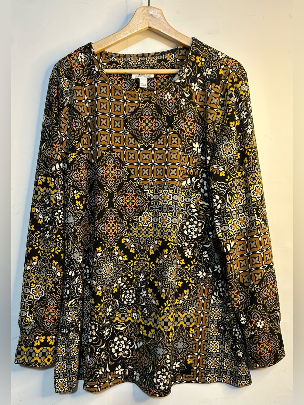 D&Co Paisley Long Sleeve Knit T-Shirt XL